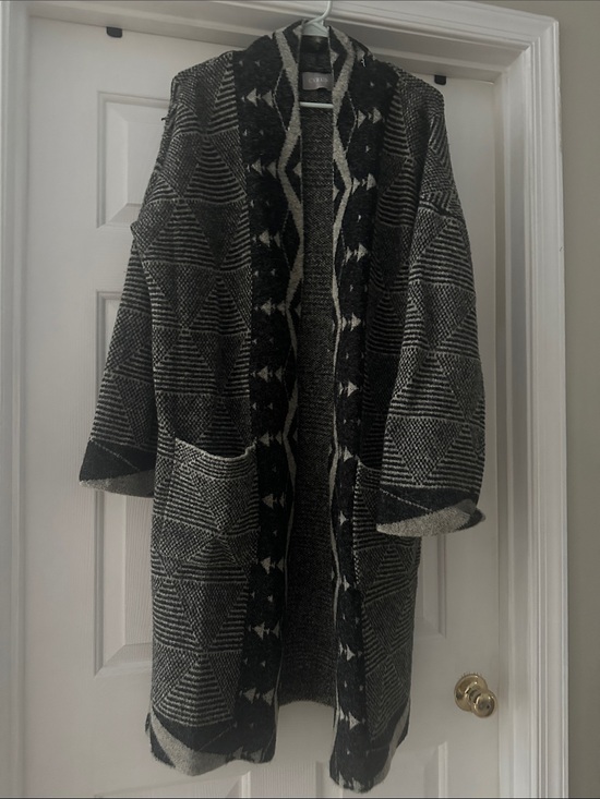 Cyrus Sweaters - Cyrus Black & Gray Geometric Open-Front Cardigan Coat